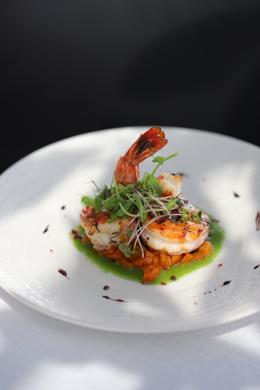 Prawns with pea purée